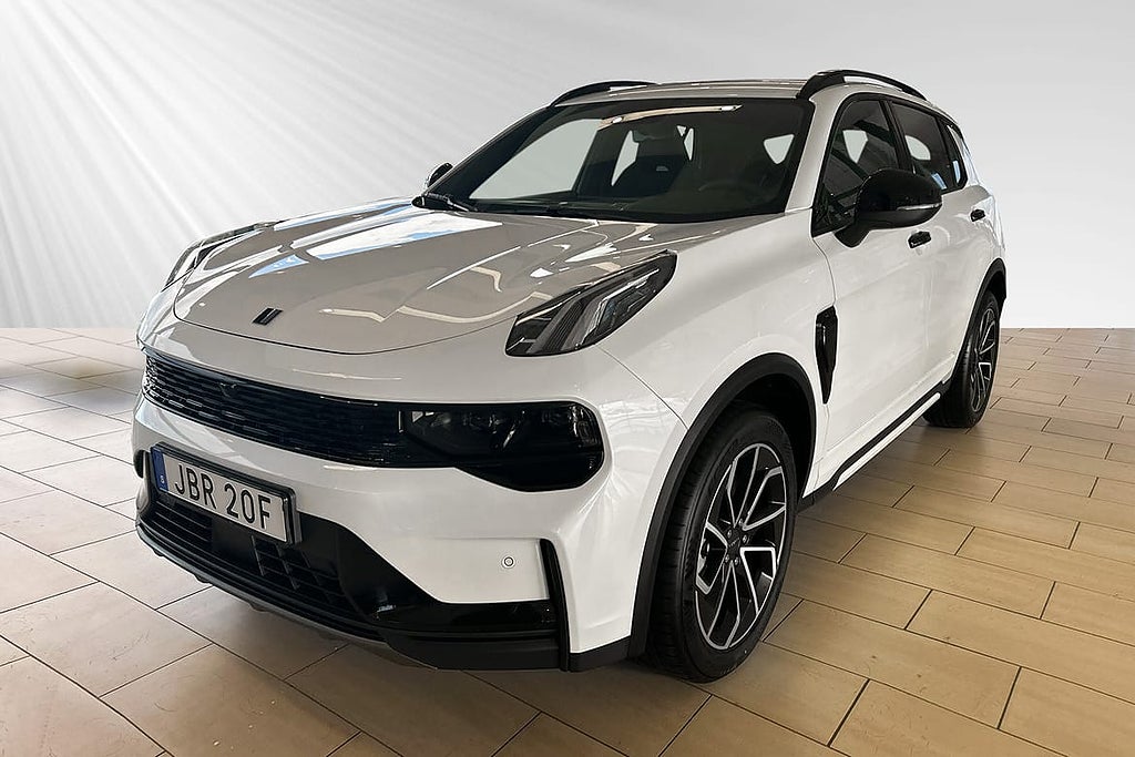 Lynk & Co 01 Core PHEV
