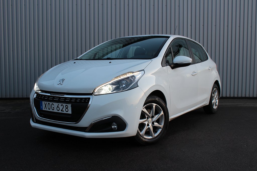 Peugeot 208 5-dörrar 1.6 BlueHDi 99 HK /Fullservad/Besiktad/