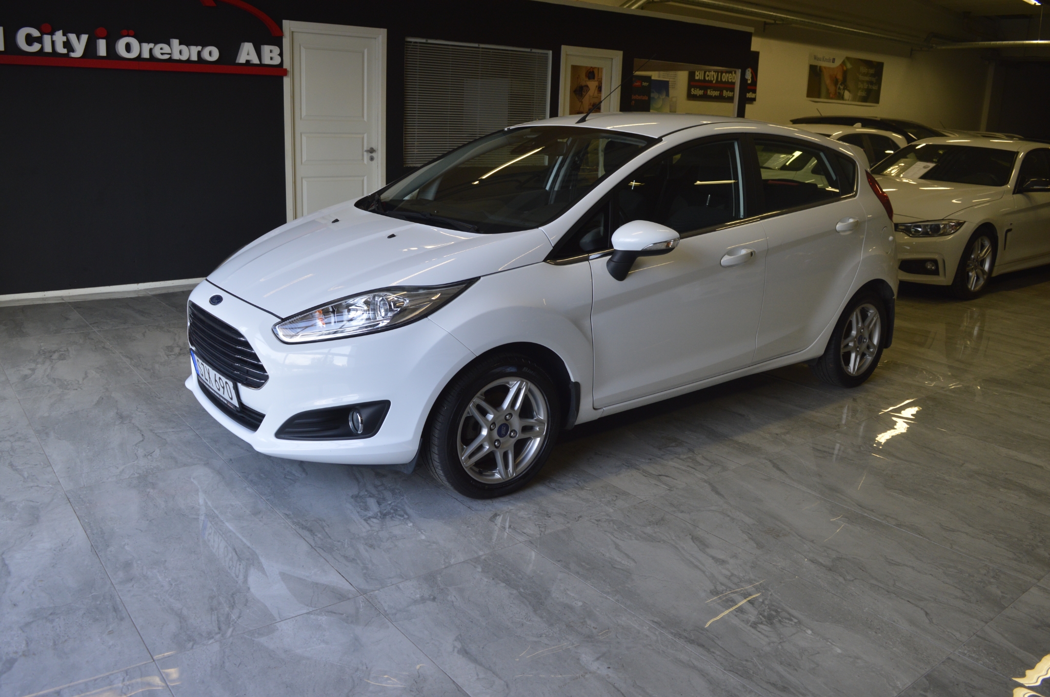 Ford Fiesta 5-dörrar 1.0 Titanium Euro 6 2016, bild 4/10