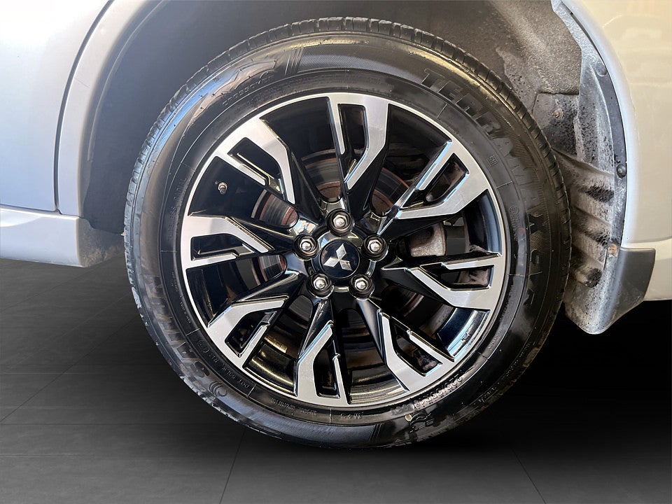 Bild på Mitsubishi Outlander 2.0 Plug-In Hybrid 4WD PHEV B 203hk