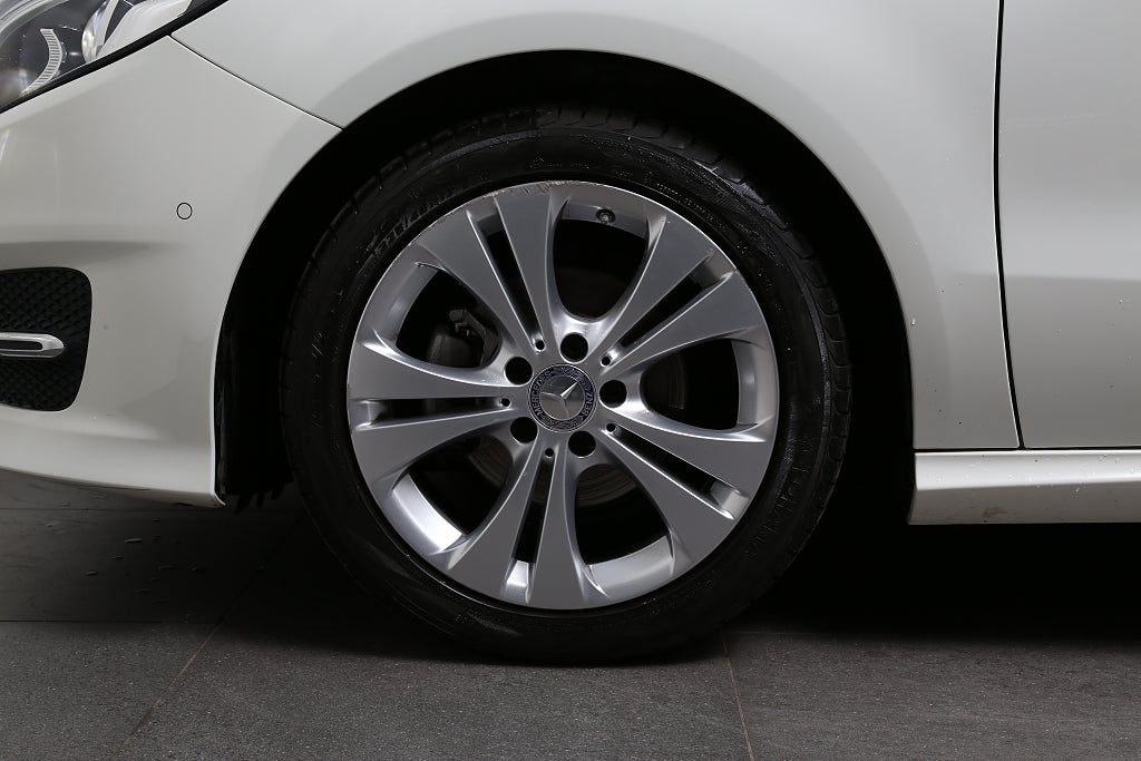 Mercedes-Benz B 180 d 7G-DCT Urban 2016