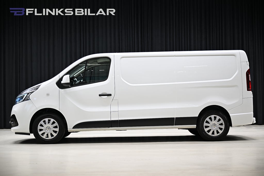 Renault trafic dCi 145HK L2 Automat|Drag|Värmare|GPS|Backkamera|Moms