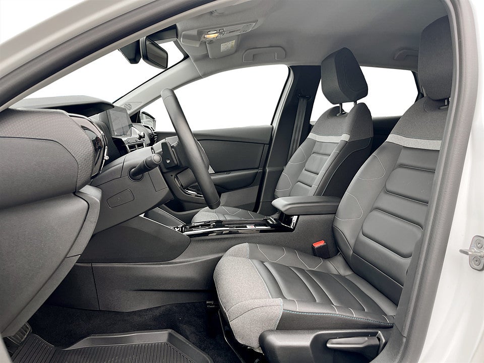 Bild på Citroën C4 Shine 1.2 PT 130hk Aut B-KAMERA CARPLAY