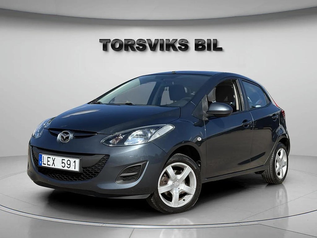 Mazda 2 5-dörrar 1.3 MZR 10900mil V-hjul Ny besiktigad