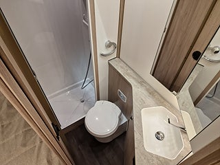 Husbil-halvintegrerad Kabe CLASSIC 740 LXL 17 av 21