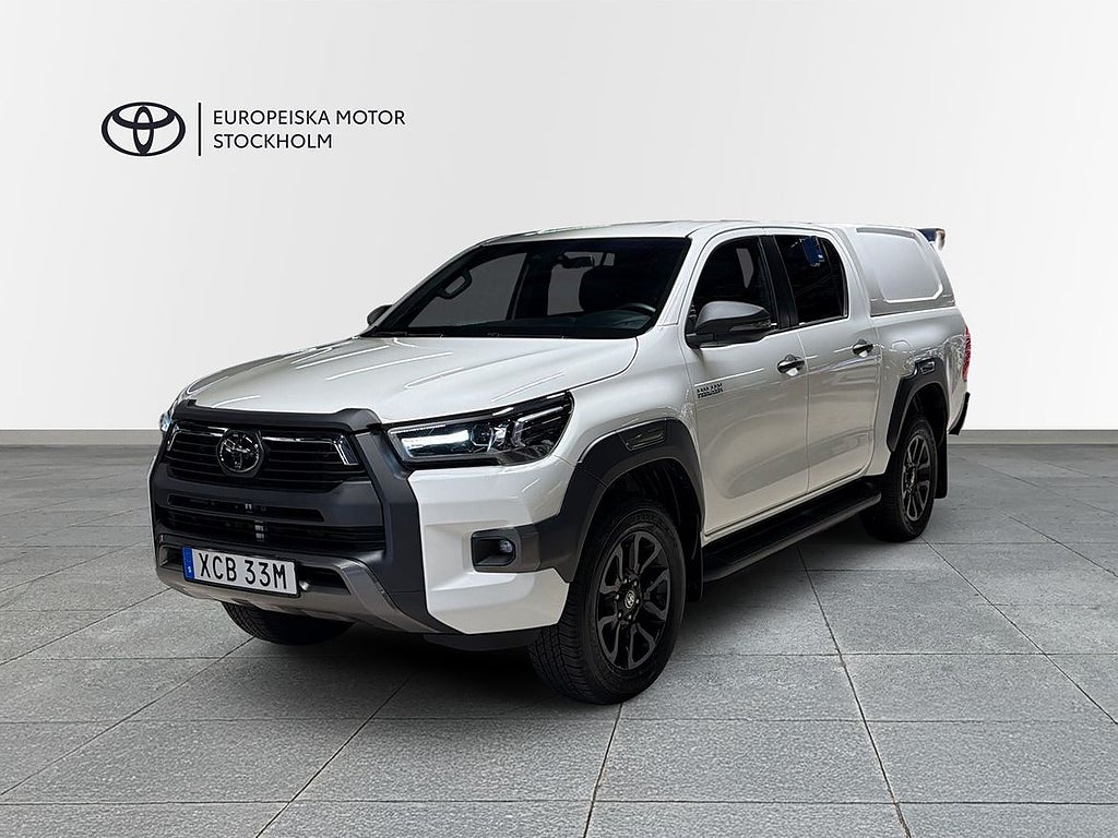 Toyota Hilux 2.8 AWD INVINCIBLE D-CAB KÅPA V-HJUL MOMS