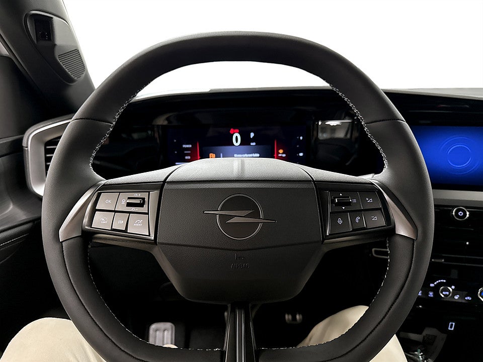 Bild på Opel Mokka GS Hybrid 145hk Aut - OMGÅENDE LEVERANS!