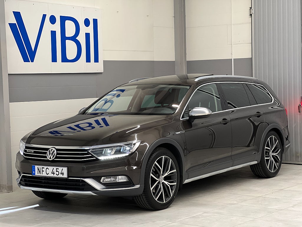 Volkswagen Passat Alltrack 2.0 TDI 4Motion Alltrack DRAG/PANO/CARPLAY/NYBES/NYSERV