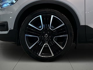 Volvo XC40 D4 AWD Geartronic R-Design Drag H/K Pvärm Pano GPS SoV – bild 14