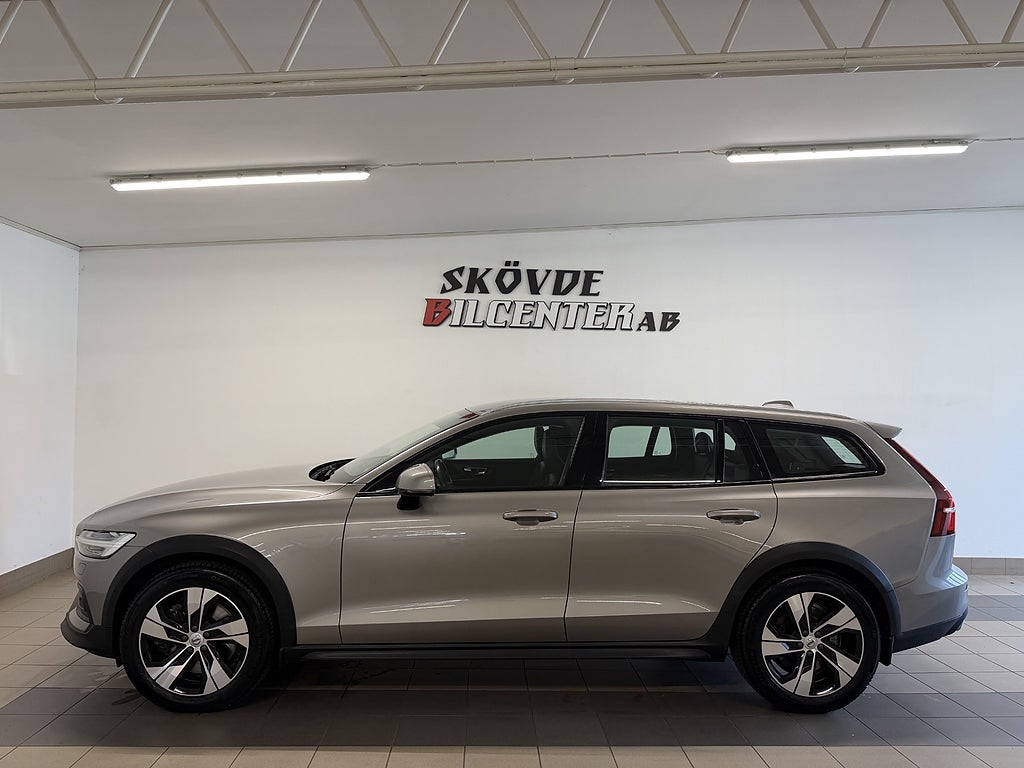 Volvo V60 Cross Country D4 AWD Advanced SE II/1-Ägare/Drag/Värmare/B-Kamera/GPS