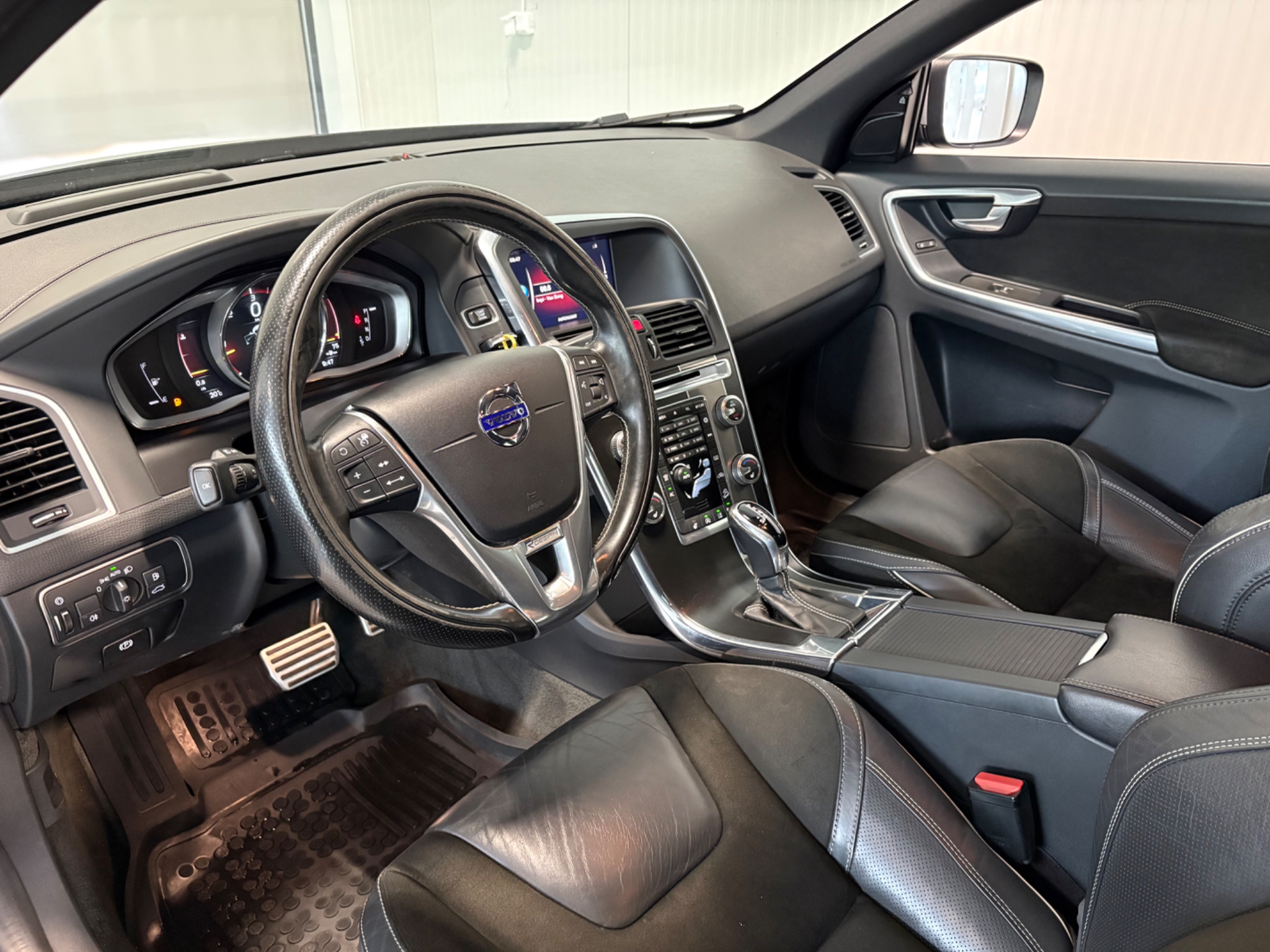 Volvo XC60 2017, bild 7/43