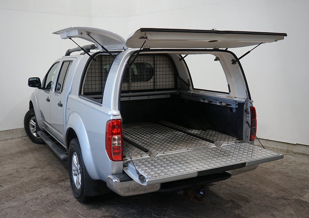 Nissan Navara Dubbelhytt 2.5 dCi 4x4 Automat Kåpa 171hk