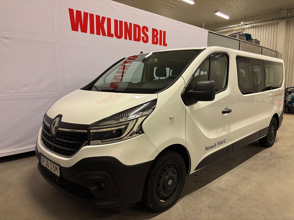 Renault Trafic Grand Kombi 2.0 dCi EDC 146hk SoV GPS 9-sits 