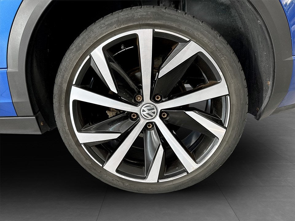 Bild på Volkswagen T-Roc R-Line 1.5 TSI 150hk Aut - B-KAMERA, CARPLAY