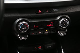 Halvkombi Kia Rio 17 av 23