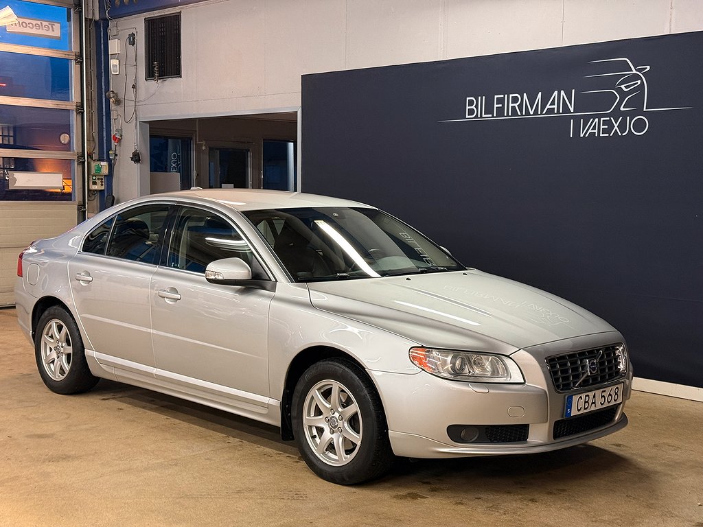 Volvo S80 2.5T Geartronic Momentum *1 ÄGARE, Helläder, Drag*