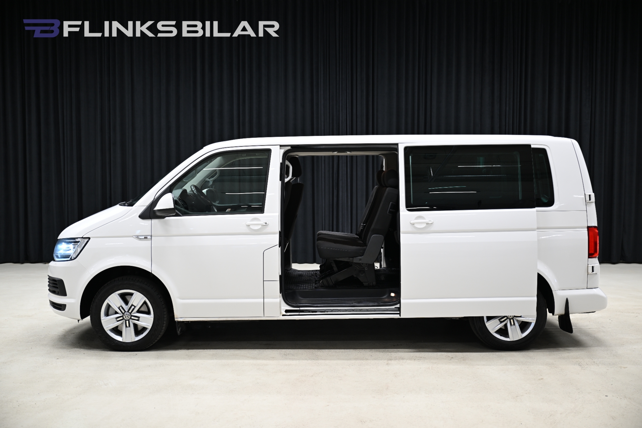 Volkswagen Caravelle 2019, bild 4/10