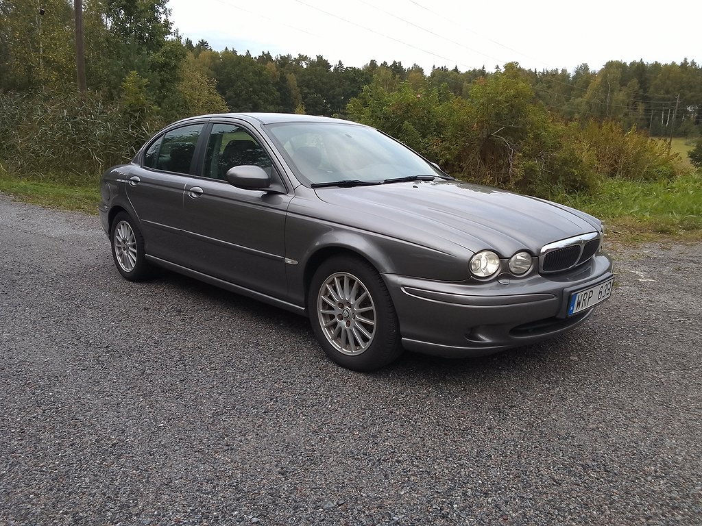 Jaguar X-Type 2.5 V6 4x4 Nybes UA S+V-däck Bra Skick 