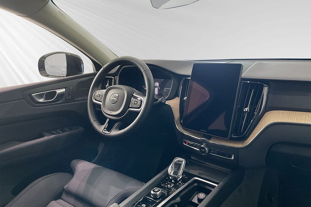 Volvo XC60 T6 Plus Dark Nordic Edition