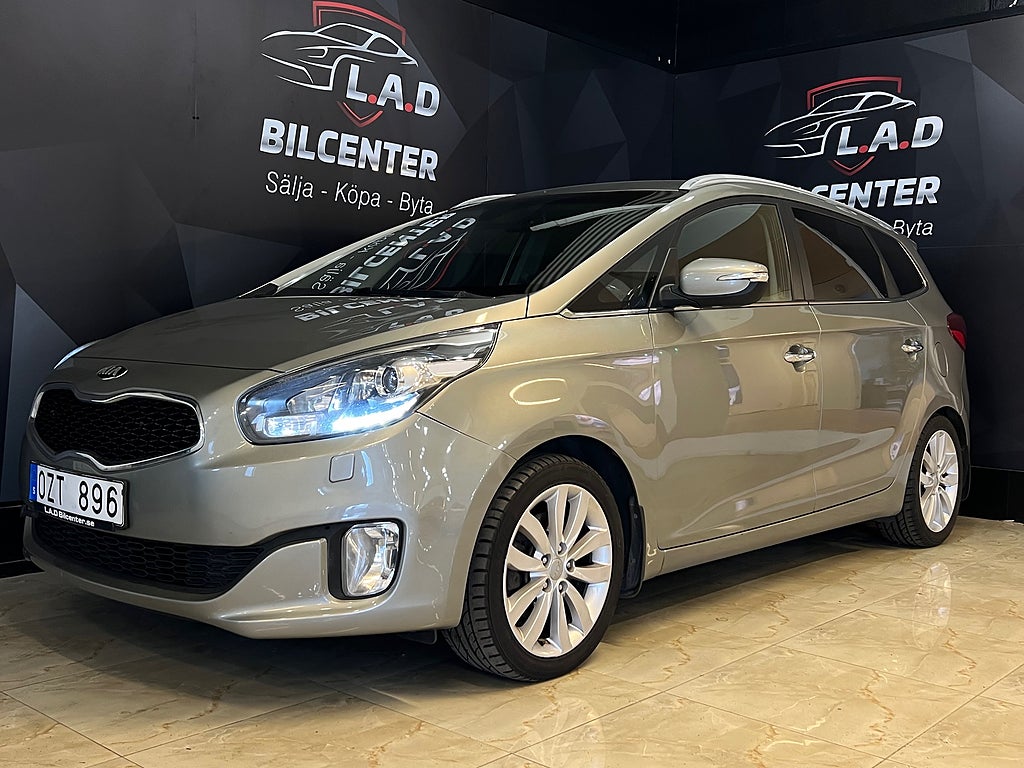 Kia Carens 1.7 CRDi GLS . 7 Sits . Drag / 1,95 Ränta/ Ny BES
