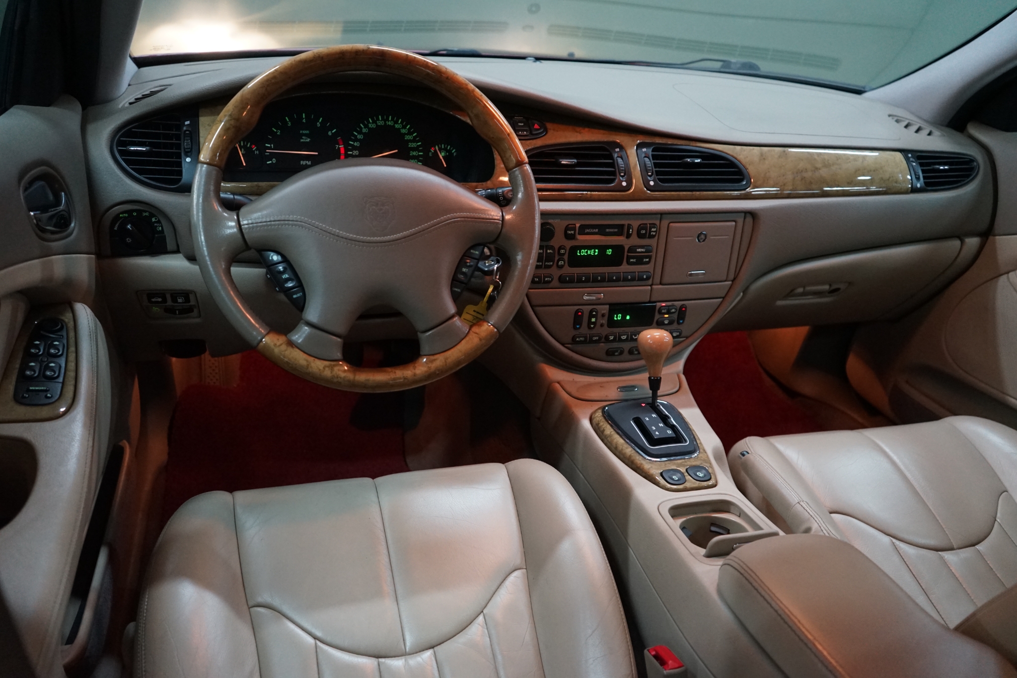 Jaguar S-Type 2000, kuva 7/44