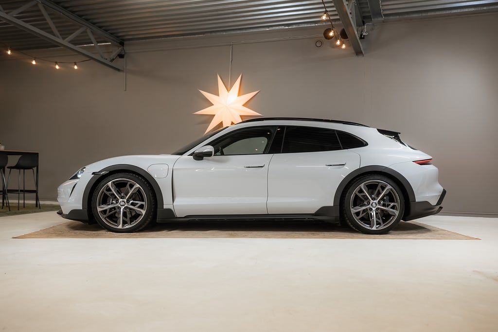 Porsche Taycan 4 Cross Turismo 21"