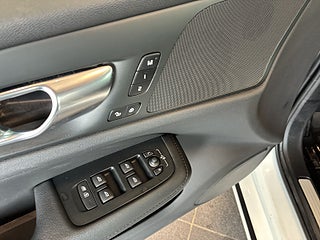 Volvo V60 T6 Plug-In Hybrid AWD PlusDark Edit S&V/Backkamera/MOMS – bild 22