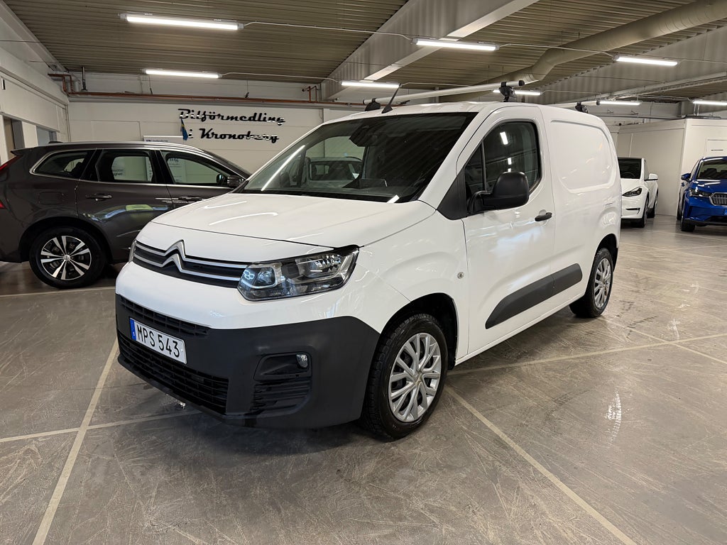 Citroen Berlingo 1.5 BlueHDi Automat Nybesiktigad Dragkrok Navigation