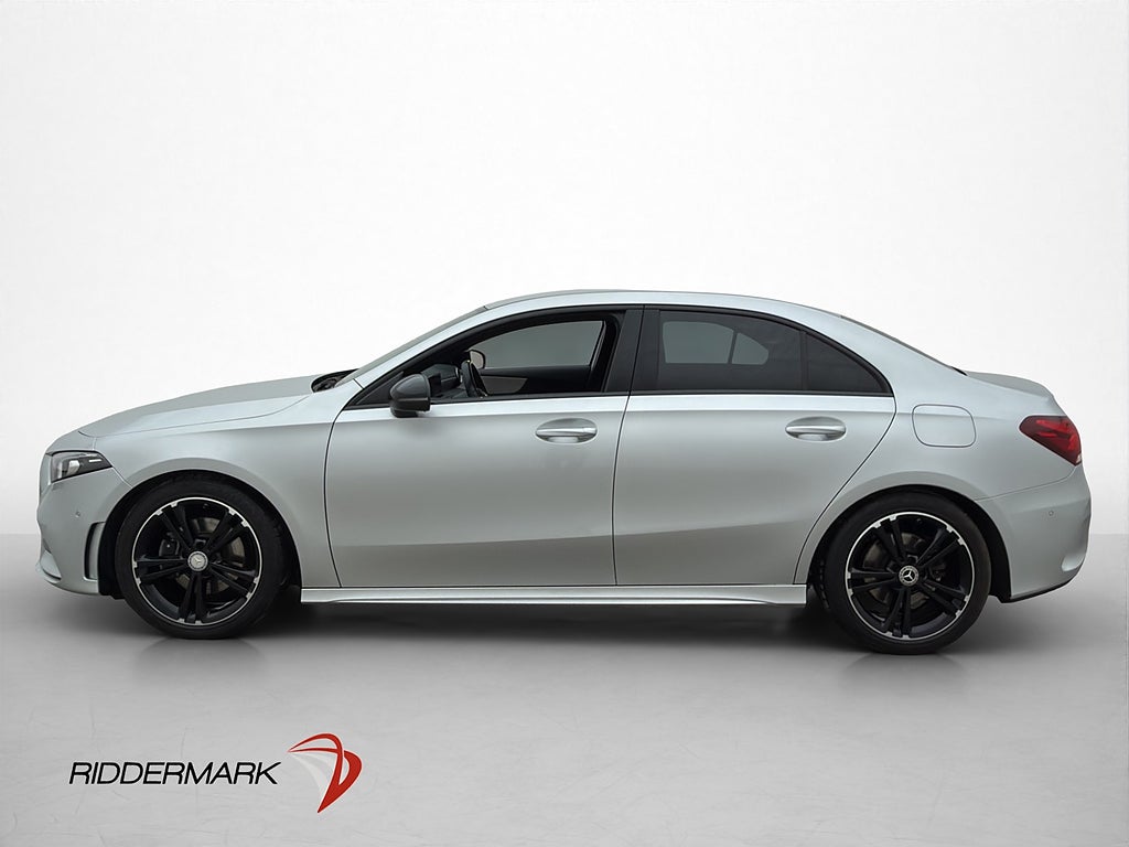 Mercedes-Benz A 200 Sedan AMG Line Widescreen Night LED