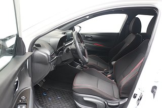 Halvkombi Hyundai i20 8 av 22