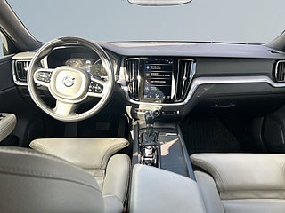Volvo V60 Cross Country D4 AWD Aut Advanced Skinn/BLIS/Drag/MoK/Dvärm/Extraljus – bild 8