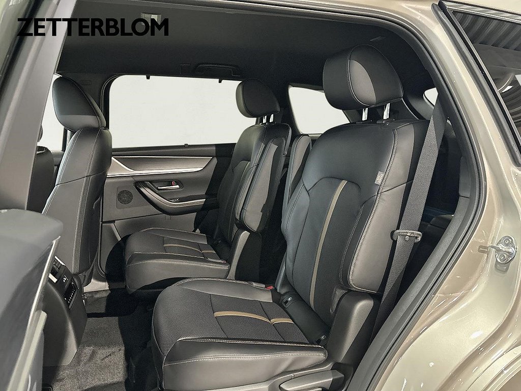 SUV Mazda CX-80 22 av 27