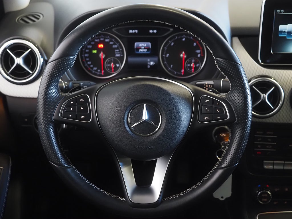 Mercedes-Benz B 180 d 7G-DCT Urban Låga mil! 2016