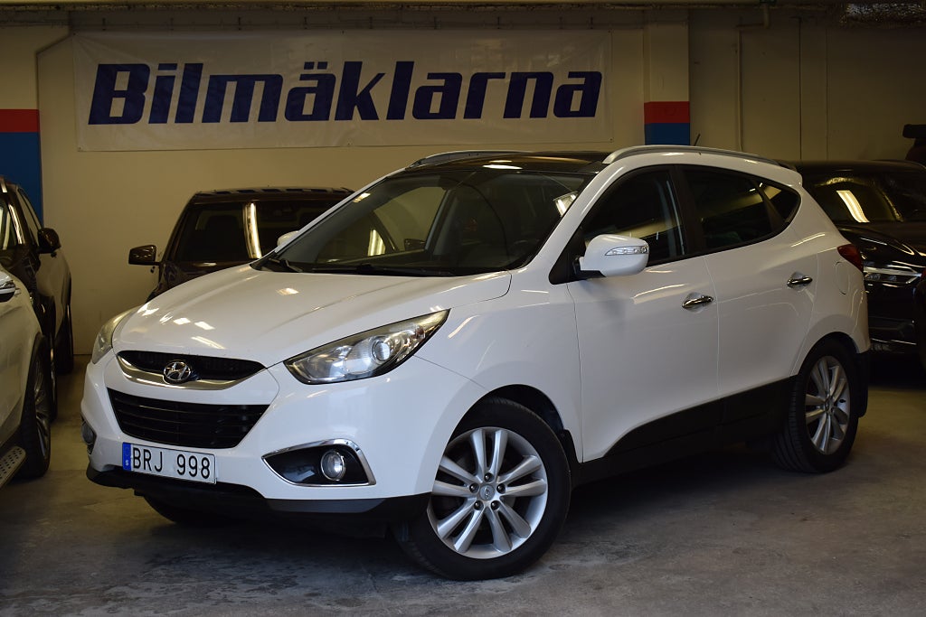 Hyundai ix35 2.0 CRDi 4WD Business KAMERA/PANO/TAKLUCKA/SKINN/S&V