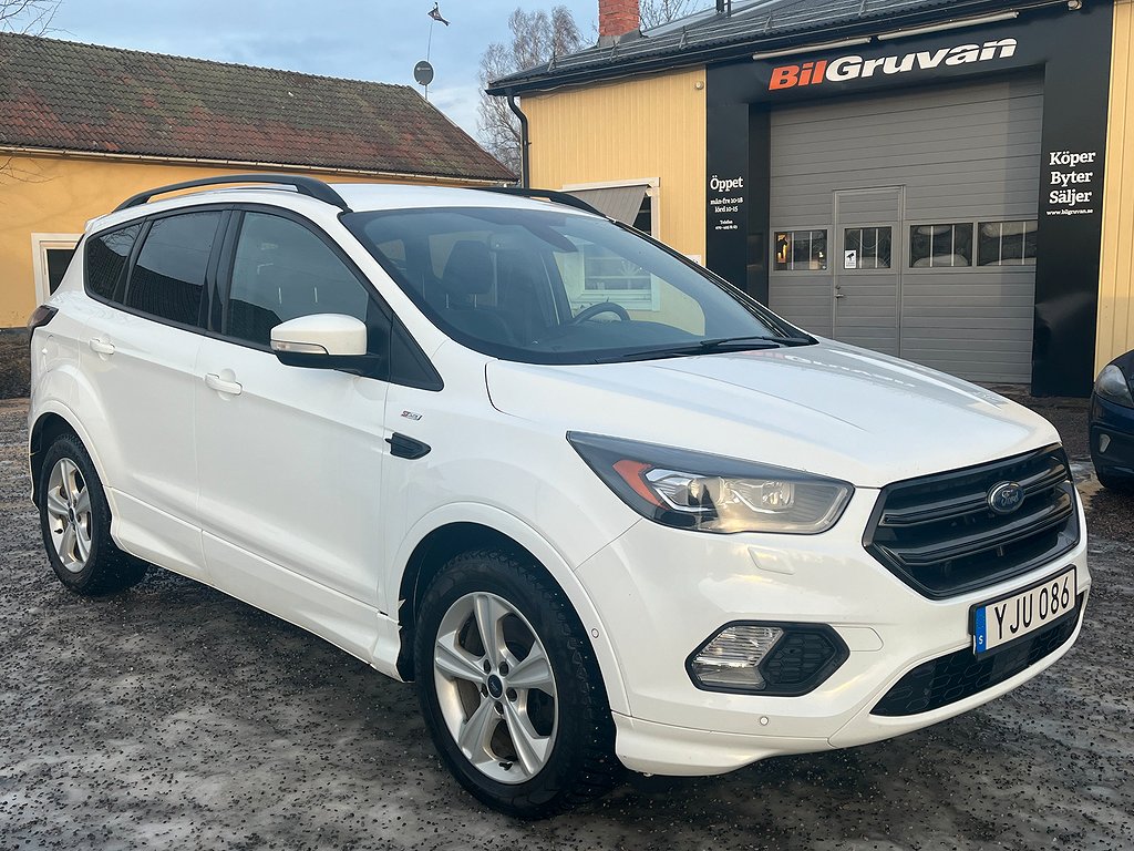 Ford Kuga 2.0 TDCi AWD Powershift ST-Line Dragkrok/M-värmare