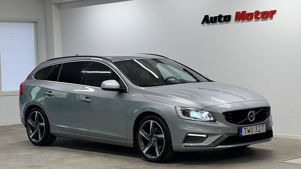 Volvo V60 D3 R-design Momentum 150hk Drag/VoC/Värmare