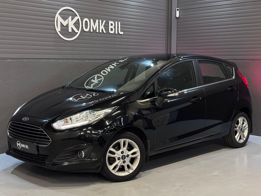 Ford Fiesta 5-dörrar 1.0 EcoBoost Titanium / Ny Servad