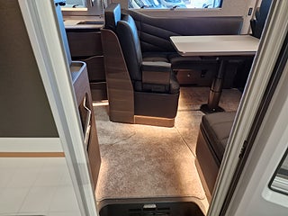 Husbil-integrerad Adria SUPER SONIC 890 LL 9 av 27