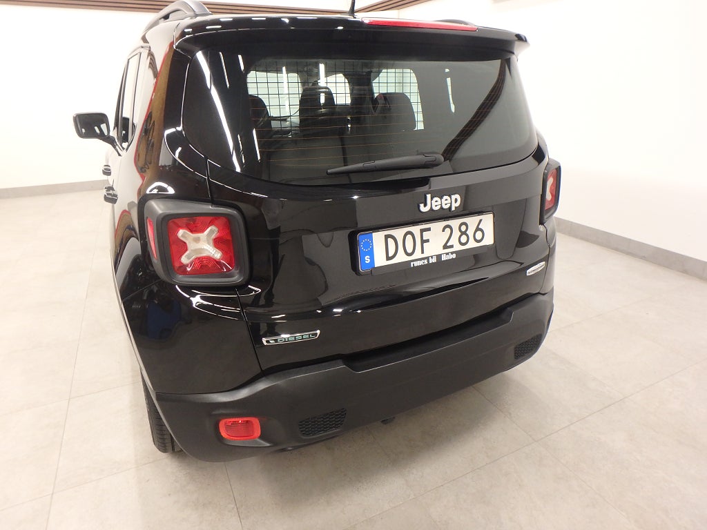 Jeep Renegade 2015 - miniatyr 4