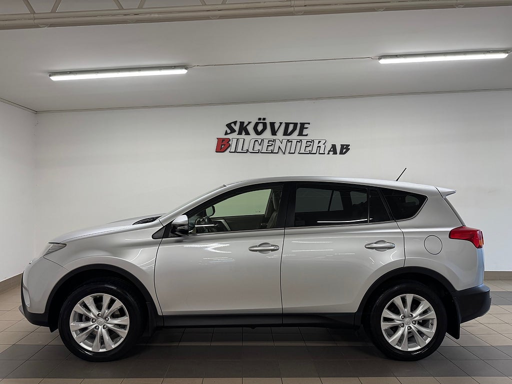 Toyota RAV4 2.2 D-4D AWD Executive/Drag/Backkamera/KeylessGO