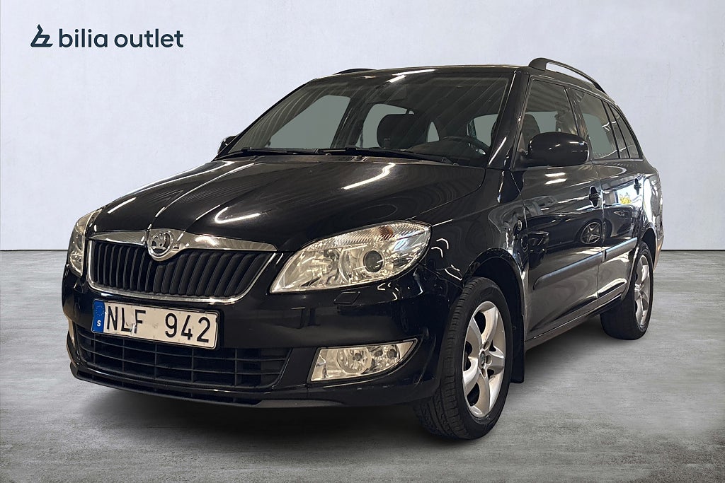 Skoda Fabia Kombi 1.2 TSI Elegance 86hk Drag P-sensor Farthållare