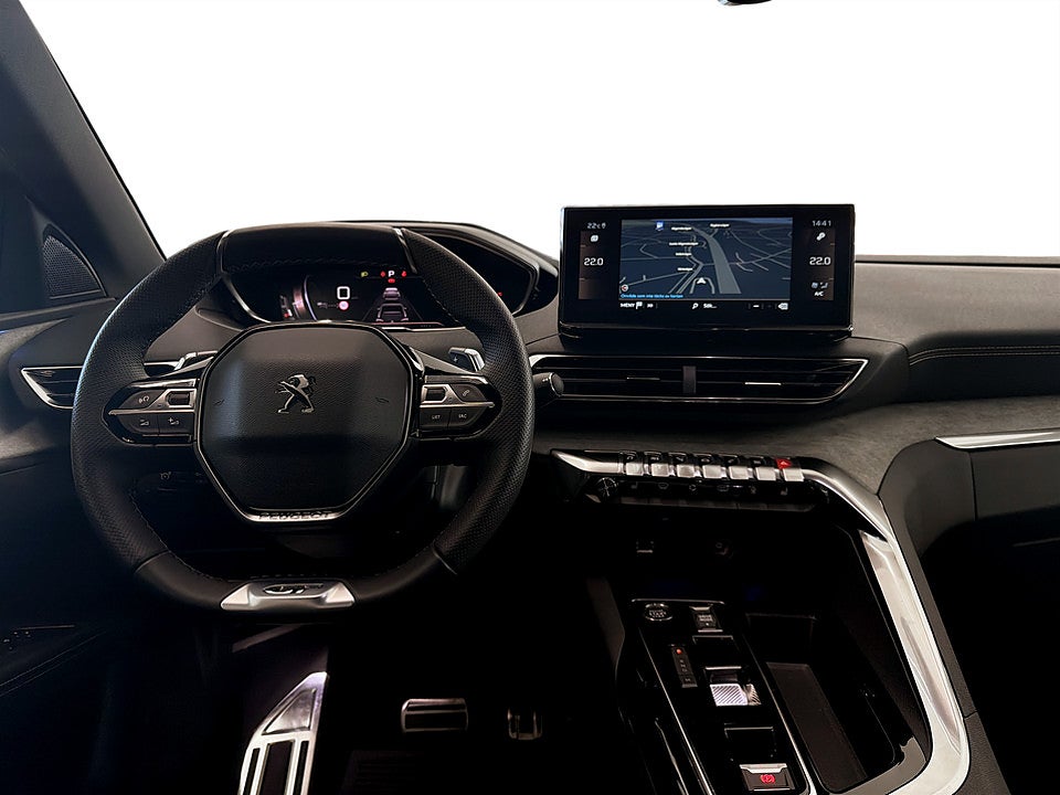 Bild på Peugeot 5008 GT 1.2 PT 130hk Aut 7-SITS B-KAMERA CARPLAY