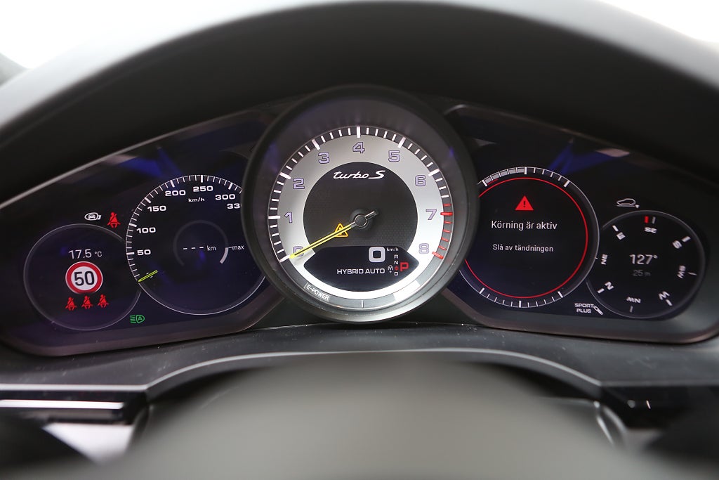 Porsche Cayenne Coupé Turbo S E-Hybrid S 680hk Moms/leasebar