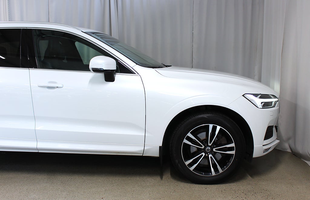 Volvo XC60 D4 AWD 190HK, Style - Paket, Värmare, Kamera, Navi, S&V