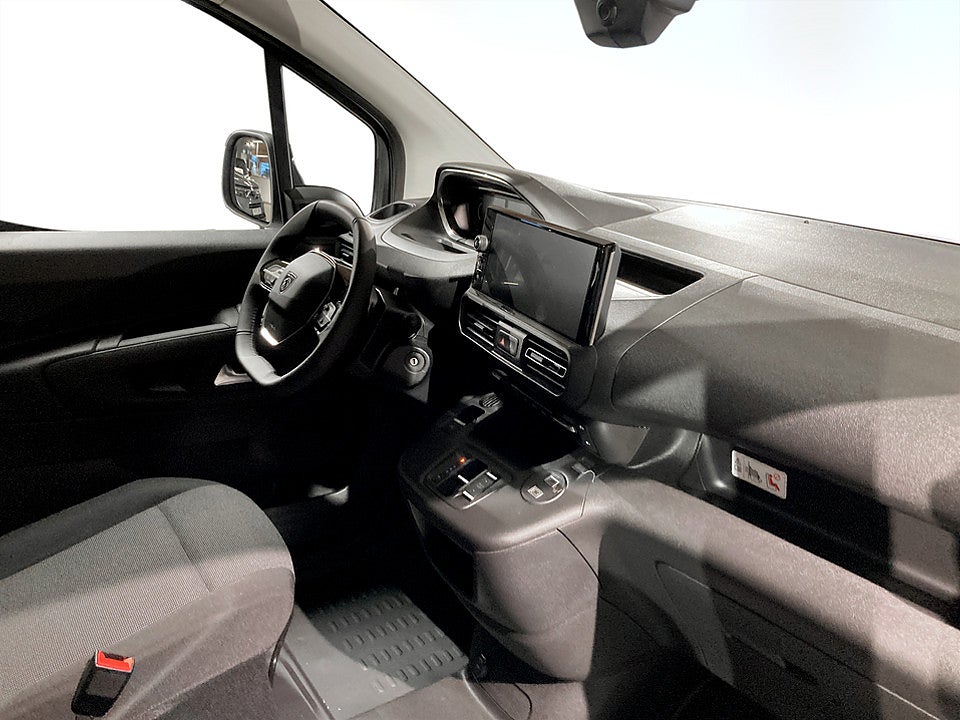 Bild på Peugeot Partner Crew Cab *Utökad Last* 1.5 BlueHDi 130hk Aut - DEMO