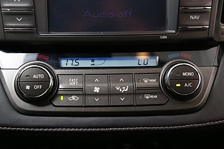 SUV Toyota RAV4 22 av 25