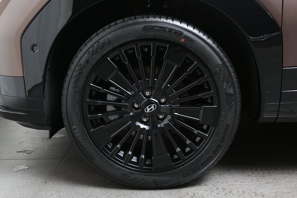Hyundai Santa Fe 4WD Plug-in Calligraphy Line 2025