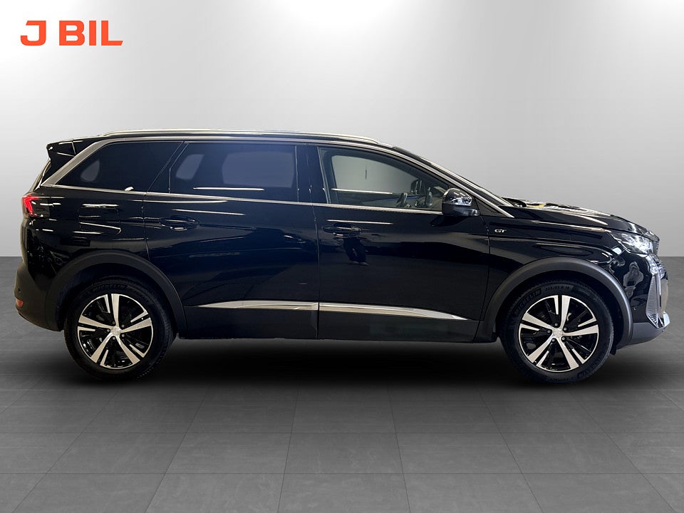 Bild på Peugeot 5008 GT 1.2 PT 130hk Aut 7-SITS B-KAMERA CARPLAY