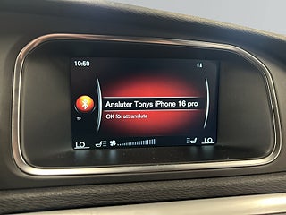 Volvo V40 Cross Country D2 Momentum Drag/D-värme/Navi/S&V