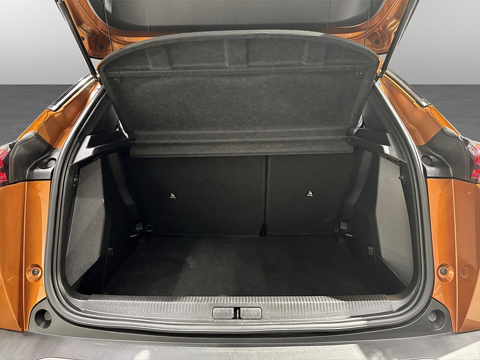 Bild på Peugeot 2008 Allure 1.2 PT 130hk Aut B-KAMERA CARPLAY